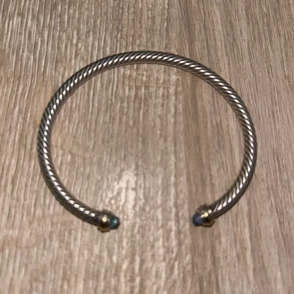 David Yurman Classic Cable Bracelet with Topaz gems - Picture 3 of 5